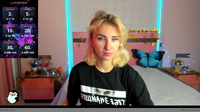 Snapshot of MeryMidnight chatting on October 13, 6:13 am MeryMidnight online show from October 13, 6:13 am