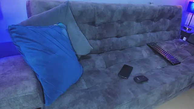 Eross Santy online show from April 11, 8:02 pm