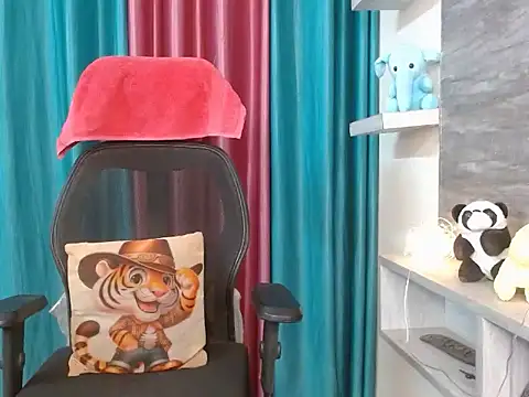 Your candy 47 online show from April 28, 3:39 pm