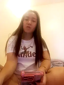 Lovelyclaya online show from December 4, 5:17 am