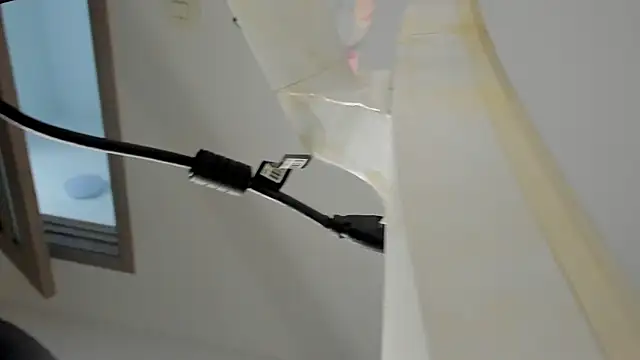 Snapshot of KamaFeels chatting on November 4, 7:18 am KamaFeels online show from November 4, 7:18 am