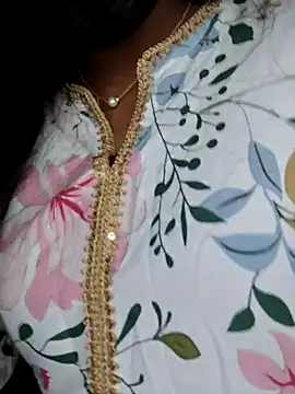 Snapshot of Telugu_sweet_couple_345 chatting on February 19, 4:58 pm Telugu sweet couple 345 online show from February 19, 4:58 pm