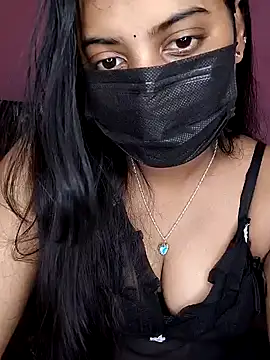 Snapshot of Telugu_sweet_couple_345 chatting on February 25, 5:33 pm Telugu sweet couple 345 online show from February 25, 5:33 pm