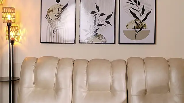 Violeta Foxz online show from October 16, 7:37 pm