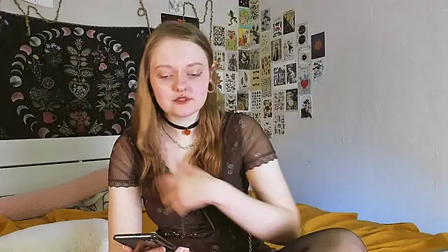 WonderConnie1 online show from September 27, 11:48 am