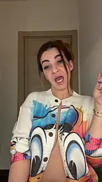 Roxanne Skye online show from November 19, 2:06 pm