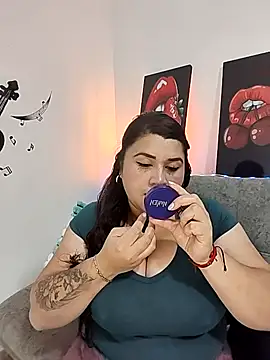 SafiroFer online show from October 23, 9:02 pm