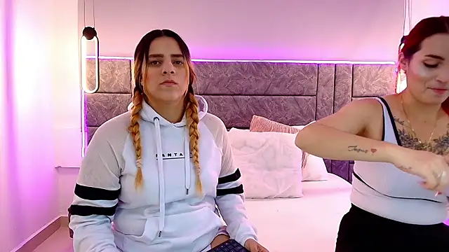 Dakota Megan 69 online show from December 16, 3:39 pm