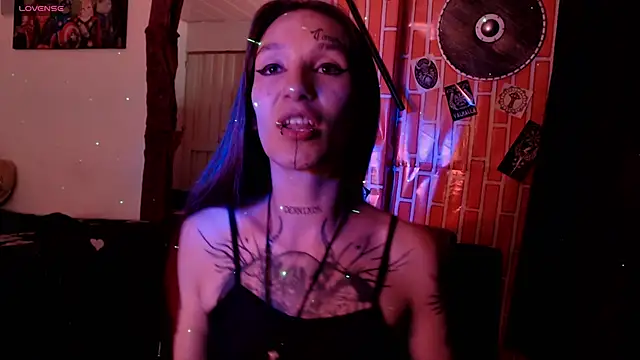 Snapshot of lilithword chatting on February 14, 2:52 am lilithword online show from February 14, 2:52 am