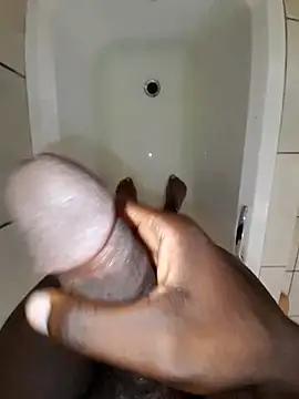 Snapshot of NaughtyBen10 chatting on March 10, 10:09 am NaughtyBen10 online show from March 10, 10:09 am