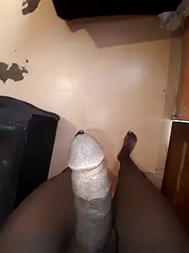 Snapshot of NaughtyBen10 chatting on March 17, 9:23 am NaughtyBen10 online show from March 17, 9:23 am