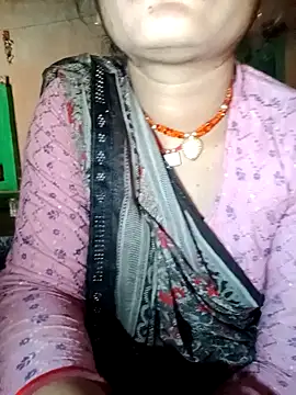 Snapshot of Puja51 chatting on October 24, 10:33 am Puja51 online show from October 24, 10:33 am