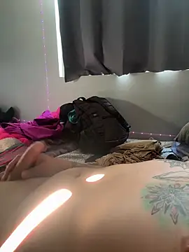 Snapshot of cfomega4592 chatting on November 24, 7:02 pm cfomega4592 online show from November 24, 7:02 pm