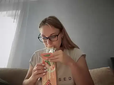 NikexPretty online show from September 17, 7:32 am