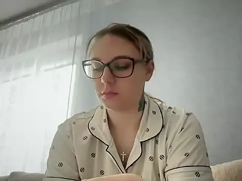 NikexPretty online show from April 17, 9:12 am