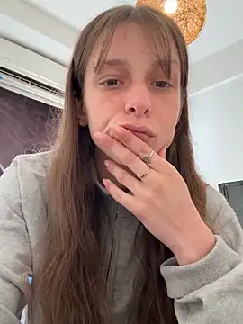 Snapshot of LittleJulietta chatting on September 12, 2:06 pm LittleJulietta online show from September 12, 2:06 pm