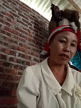 me-cute online show from October 4, 7:28 am