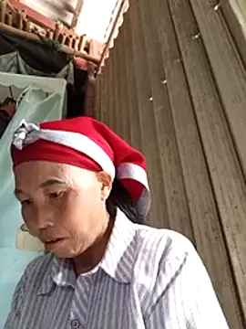 me-cute online show from November 5, 7:41 am