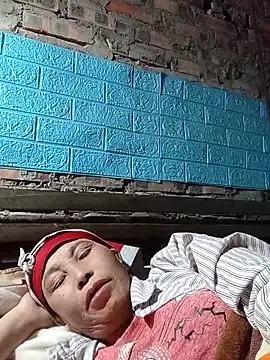 me-cute online show from November 29, 9:18 pm