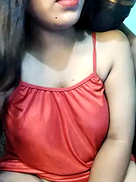 Snapshot of Shneeha_le chatting on September 17, 8:05 am Shneeha le online show from September 17, 8:05 am