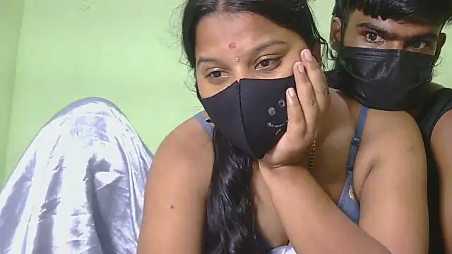 Shneeha le online show from December 16, 8:58 pm