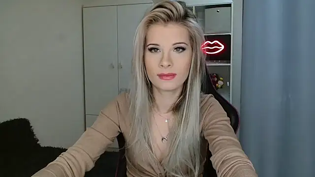 KristineGlow online show from October 15, 7:08 am