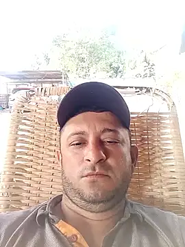 Snapshot of arnaldof50 chatting on October 6, 12:24 pm arnaldof50 online show from October 6, 12:24 pm