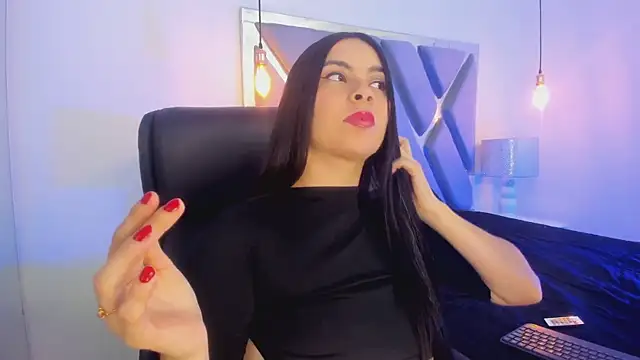 AnniEsstone online show from October 5, 1:09 pm