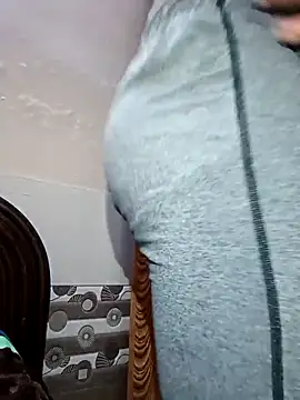 Snapshot of hawasi_launda22 chatting on February 28, 11:55 am hawasi launda22 online show from February 28, 11:55 am