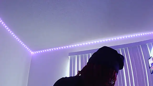 Snapshot of risktakinndolo chatting on September 25, 5:27 pm risktakinndolo online show from September 25, 5:27 pm