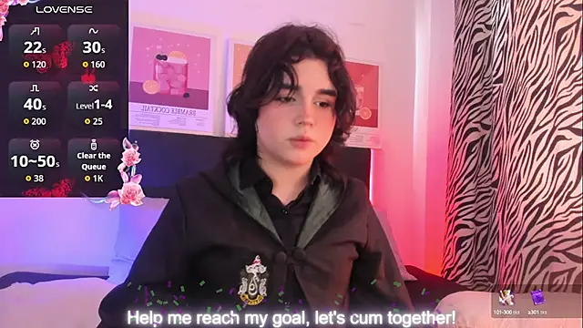 Snapshot of damienbeltmonth chatting on October 6, 5:10 pm damienbeltmonth online show from October 6, 5:10 pm