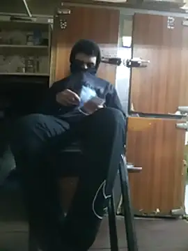 boy arabe 20 online show from February 18, 9:22 pm