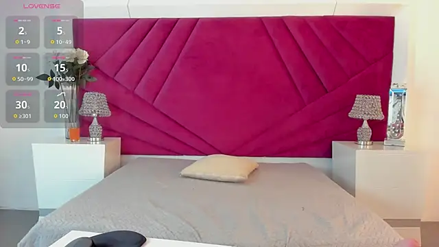 VeraGarnier online show from September 18, 7:49 pm