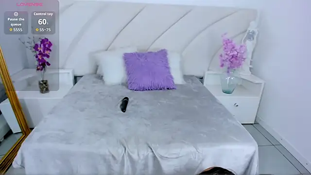 VeraGarnier online show from October 25, 2:13 pm