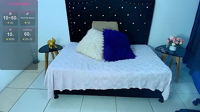 SammySmall F w online show from November 12, 10:09 pm