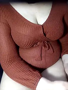 Aomtiz8 online show from September 28, 2:39 am