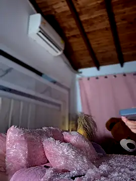 Emiily Moore1 online show from September 17, 10:55 pm