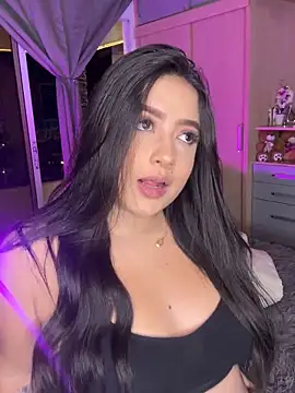 Emiily Moore1 online show from December 16, 12:48 am