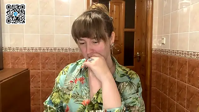 MaroonMoon  online show from November 10, 8:41 pm