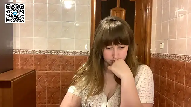 MaroonMoon  online show from November 25, 8:53 pm