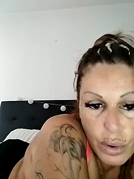 Snapshot of canariamorbosa chatting on October 16, 1:12 pm canariamorbosa online show from October 16, 1:12 pm