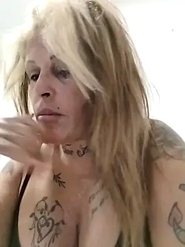 Snapshot of canariamorbosa chatting on November 5, 8:42 pm canariamorbosa online show from November 5, 8:42 pm