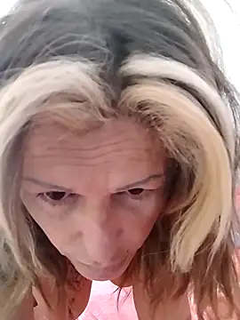 Snapshot of canariamorbosa chatting on November 26, 11:22 am canariamorbosa online show from November 26, 11:22 am