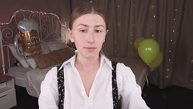 Snapshot of VesperaCeleste chatting on September 25, 2:04 am VesperaCeleste online show from September 25, 2:04 am