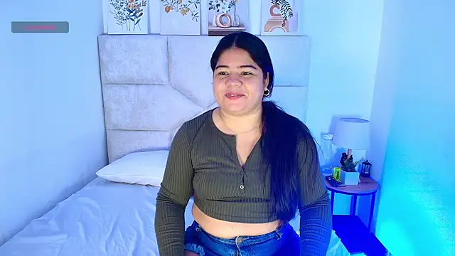 Snapshot of elizawiliamst chatting on June 29, 12:27 pm elizawiliamst online show from June 29, 12:27 pm