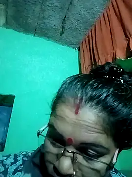 Manavi x online show from September 25, 9:18 pm