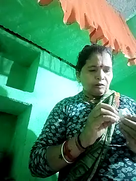 Manavi x online show from November 26, 2:40 pm