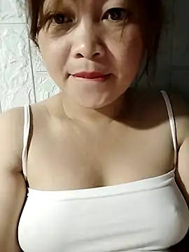Lyly nuce online show from September 29, 8:02 pm