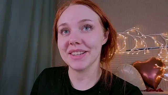 Snapshot of PollyVinice chatting on February 15, 1:52 pm PollyVinice online show from February 15, 1:52 pm