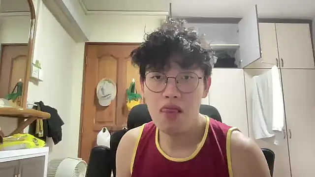 Passionatetwink2 online show from February 7, 8:29 am